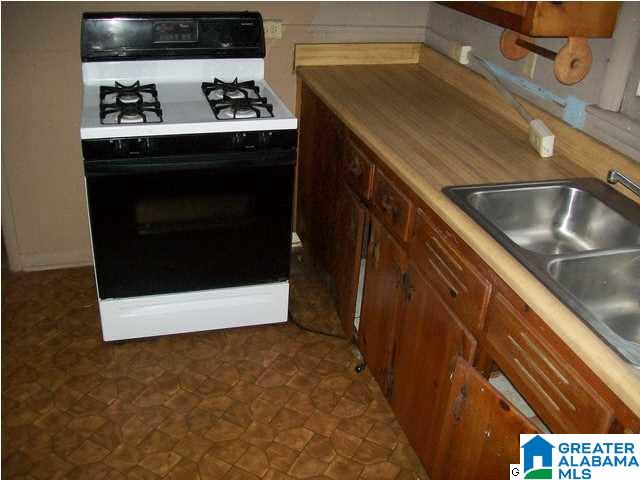 128 26th Avenue Northwest Center Point, AL 35215 - Photo 11 of 23