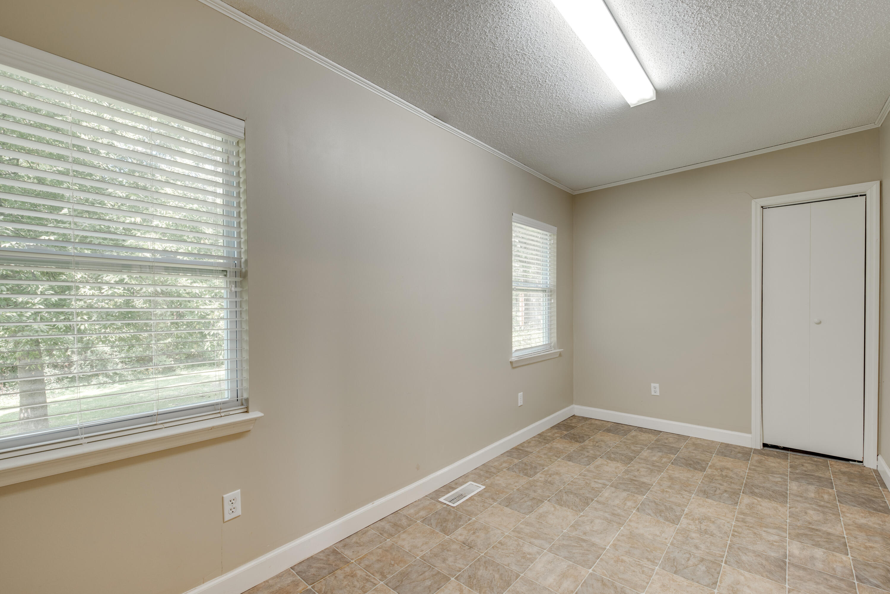 80 Pine Grove Access Road Ringgold, GA 30736 - Photo 17 of 35 DSC_2272