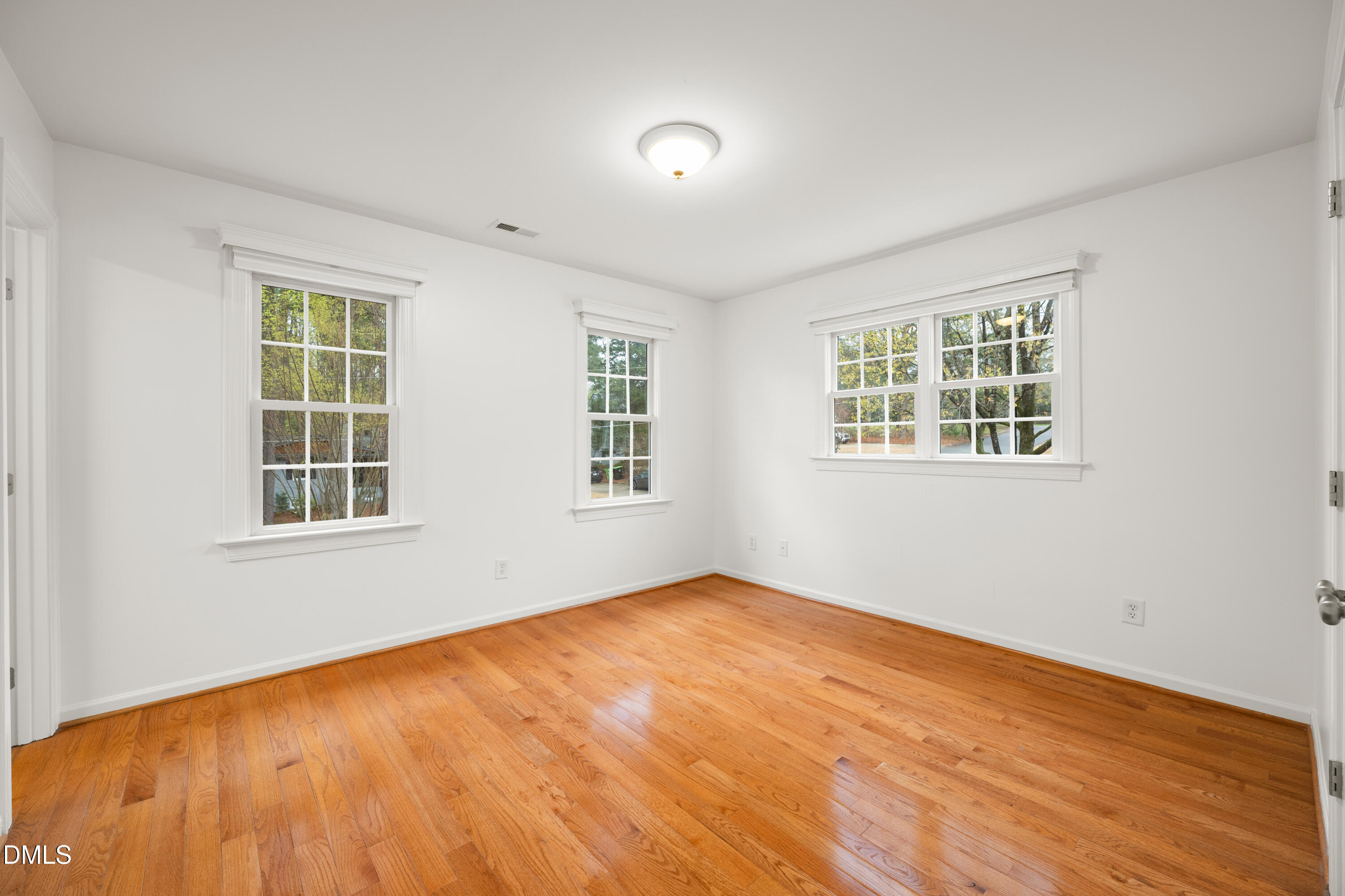 415 Fairview Road Apex, NC 27502 - Photo 28 of 55 27 -415 fairview rd, interior