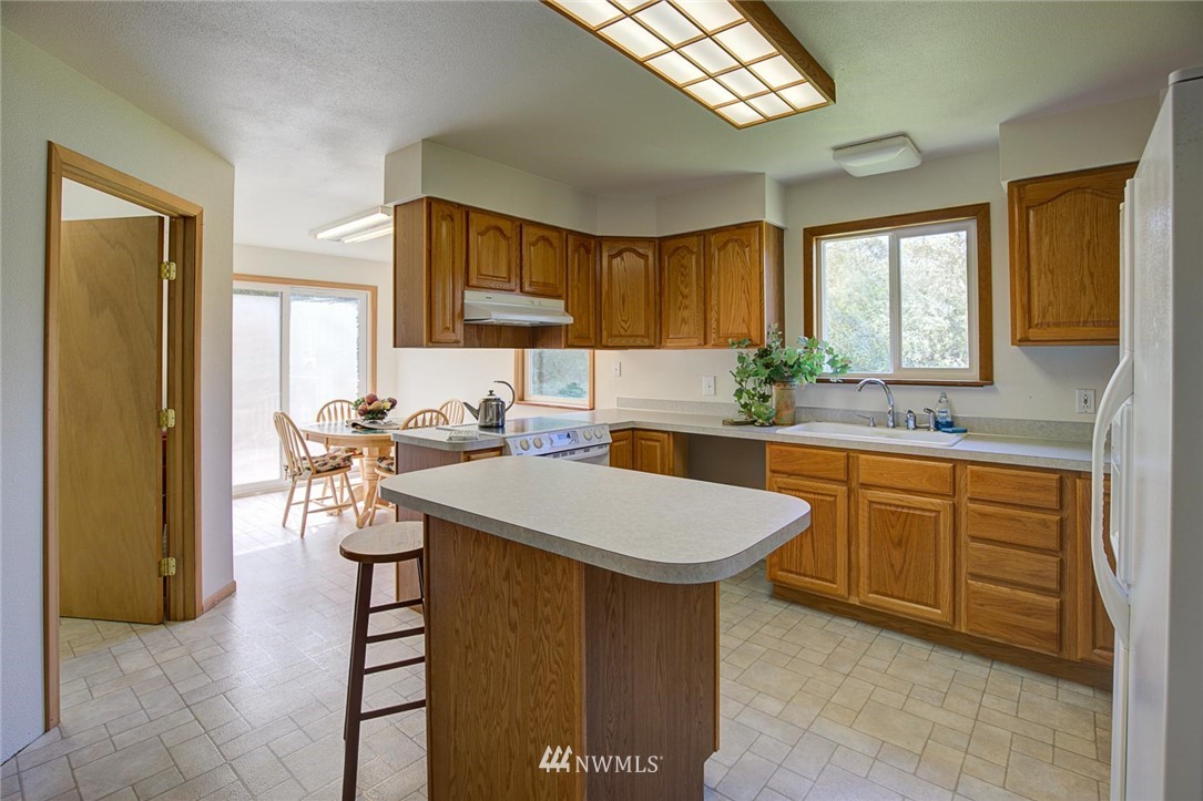 222 Endresen Road Hoquiam, WA 98550 - Photo 11 of 34 Gallery Image 11