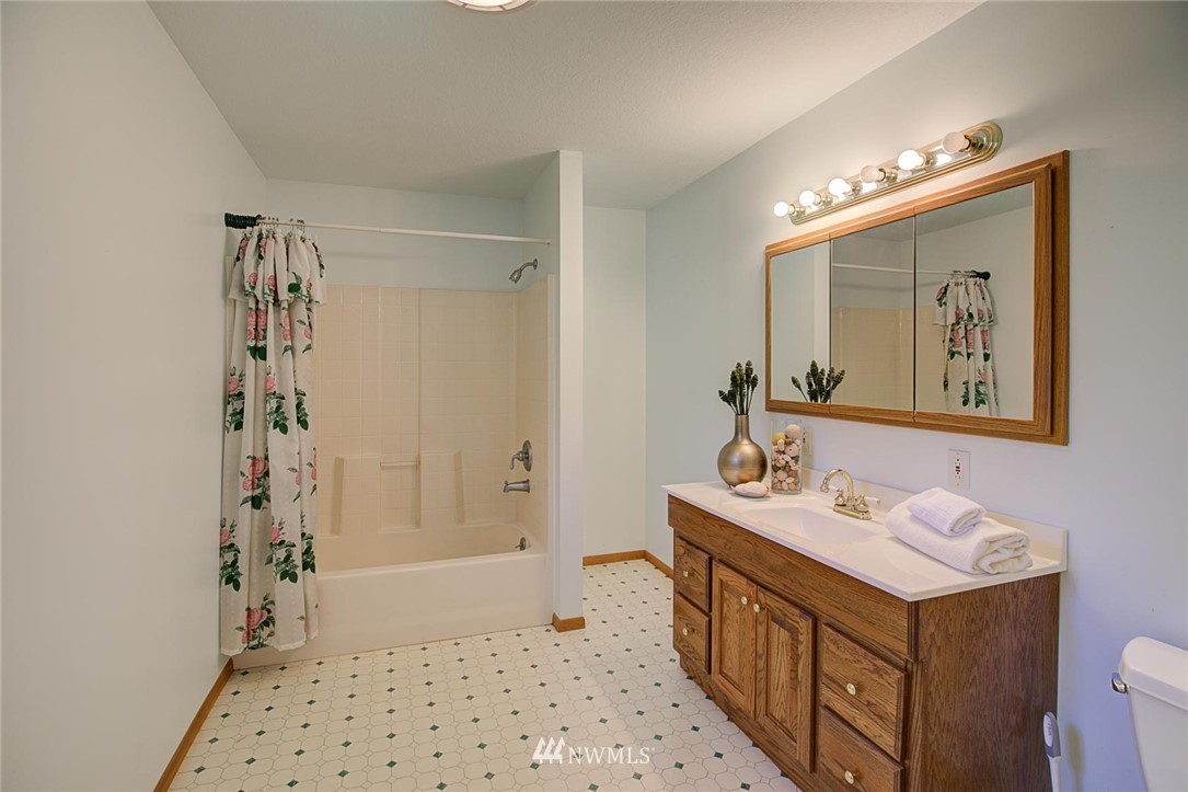 222 Endresen Road Hoquiam, WA 98550 - Photo 10 of 34 Gallery Image 10