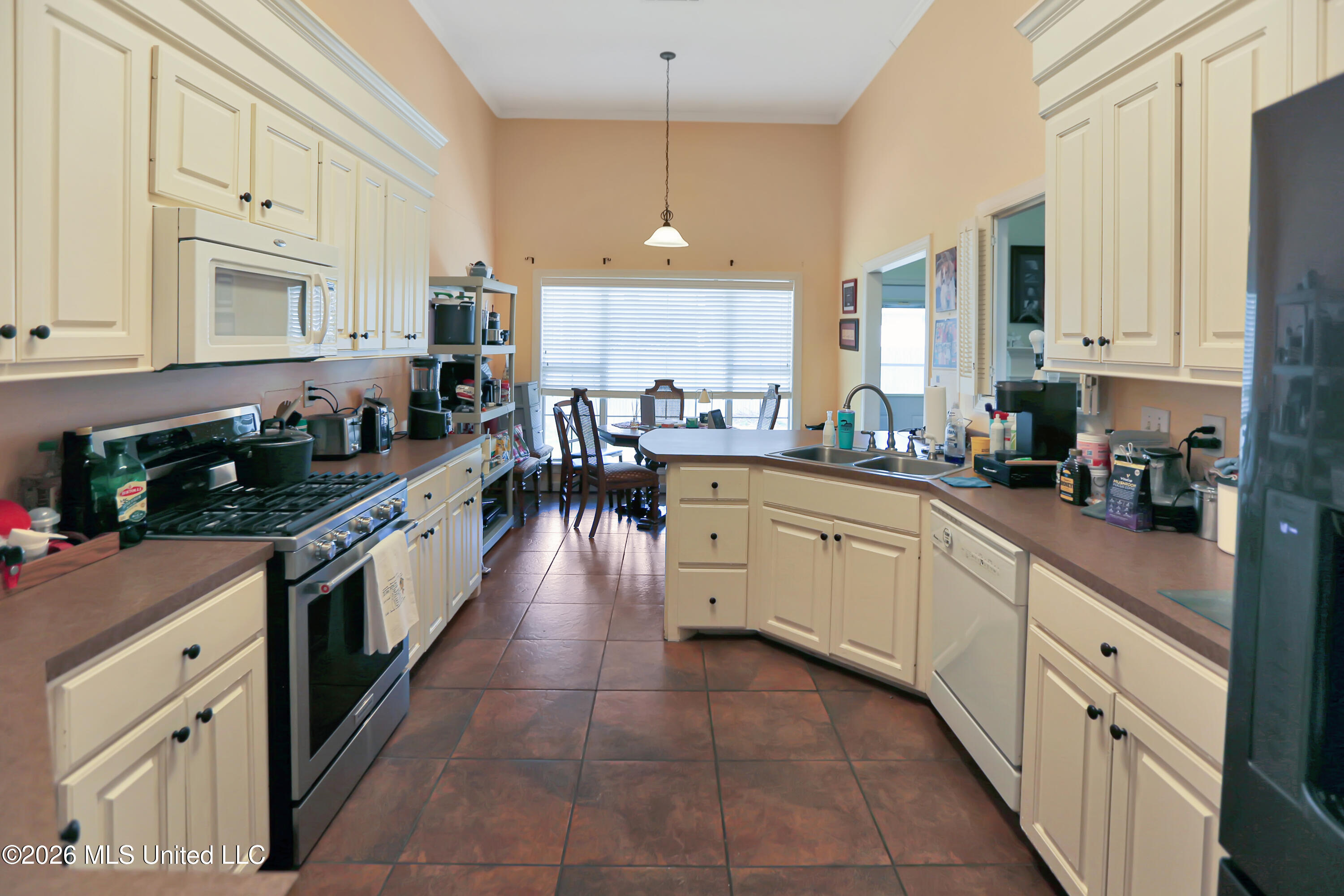 373 Avalon Way Brandon, MS 39047 - Photo 5 of 17 737 Avalon Way - 8