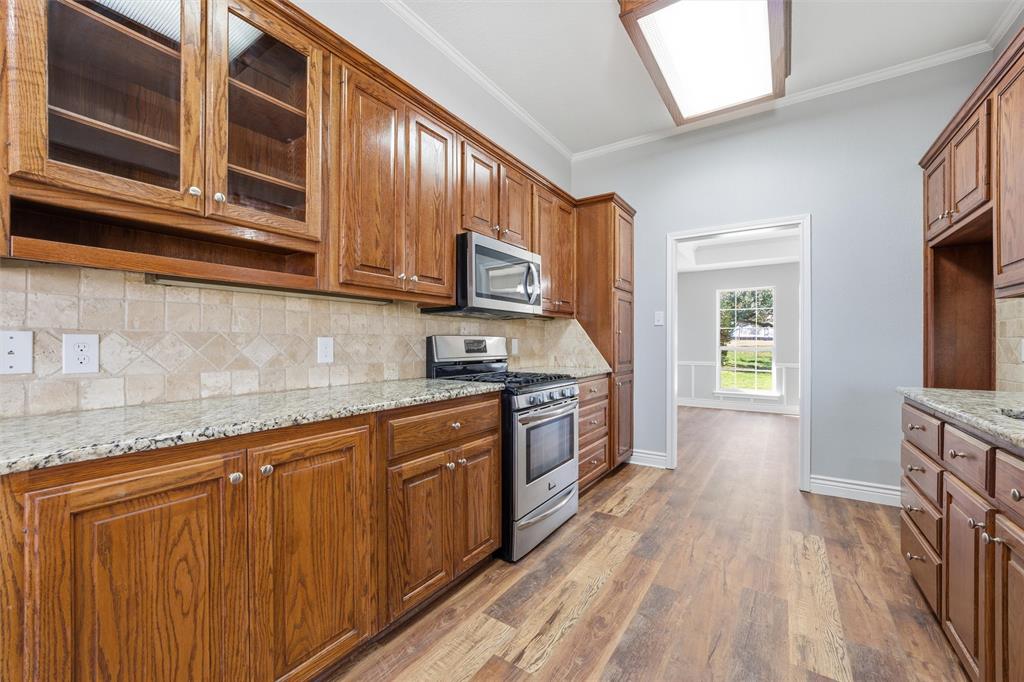 693 McLaughlin Road Woodway, TX 76712 - Photo 12 of 37