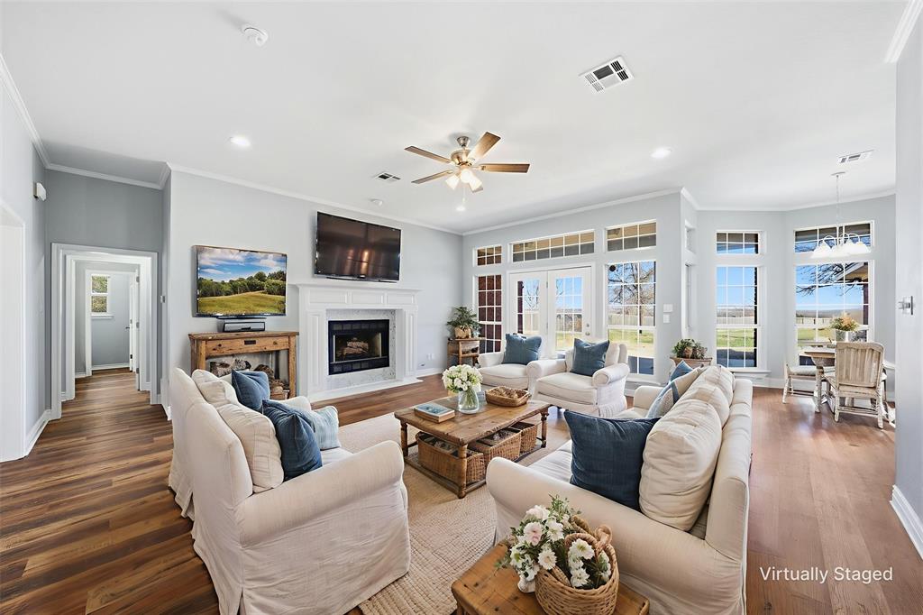 693 McLaughlin Road Woodway, TX 76712 - Photo 4 of 37