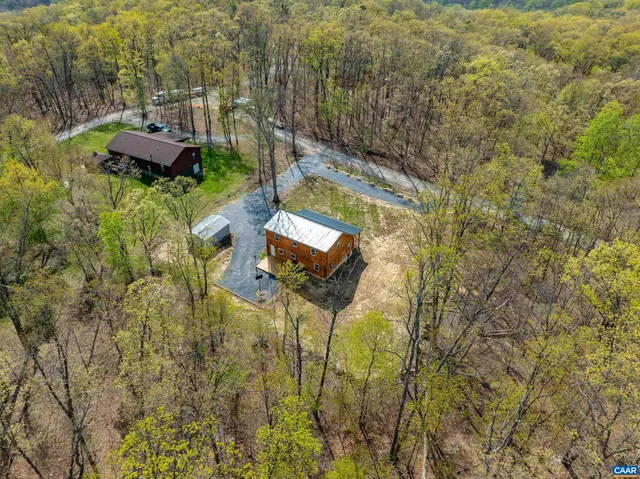 $349,000 | 136 Wildwood Lane, Shenandoah, VA 22849