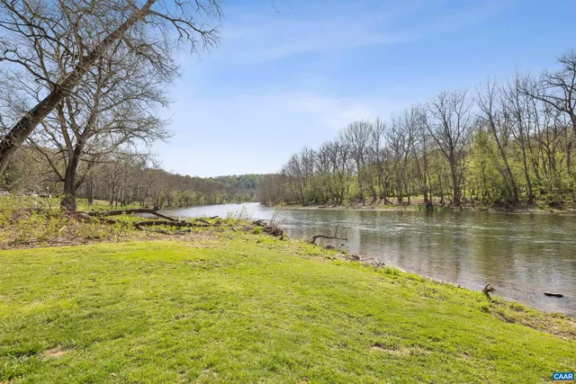 $349,000 | 136 Wildwood Lane, Shenandoah, VA 22849