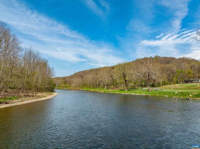 $349,000 | 136 Wildwood Lane, Shenandoah, VA 22849