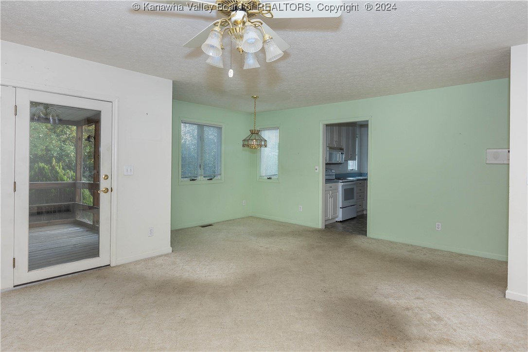 7516 Teays Valley Road Scott Depot, WV 25560 - Photo 9 of 41 Gallery Image 9