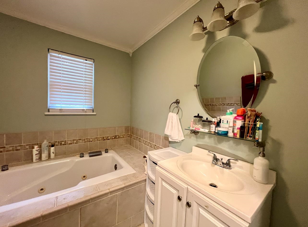 327 West Forestdale Road Ashland, KY 41102 - Photo 18 of 26