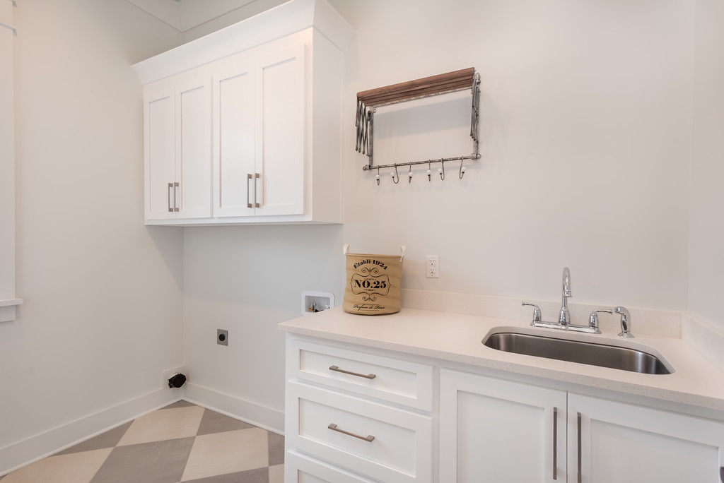385 Pecan Avenue Fairhope, AL 36532 - Photo 37 of 50 Drying Rack included