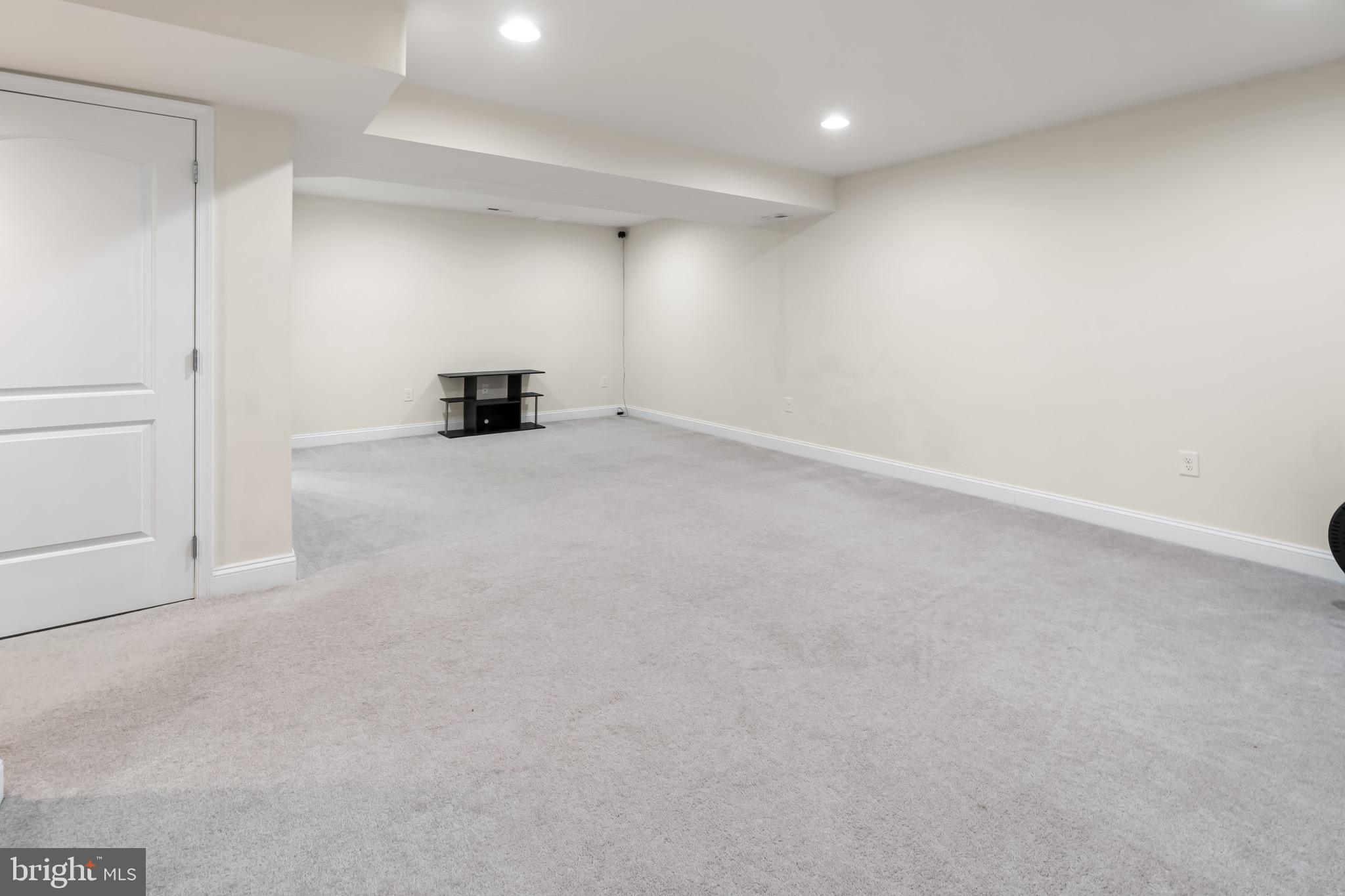 1401 Disney Road Severn, MD 21144 - Photo 8 of 32