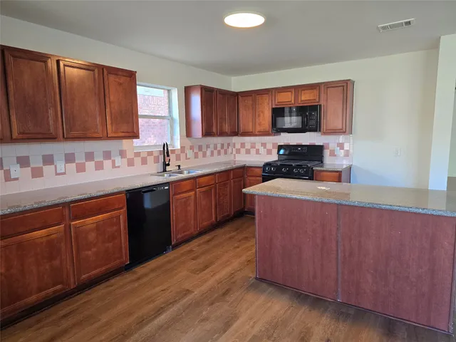 $2,450 | 3506 Lanesborough Drive, Missouri City, TX 77459