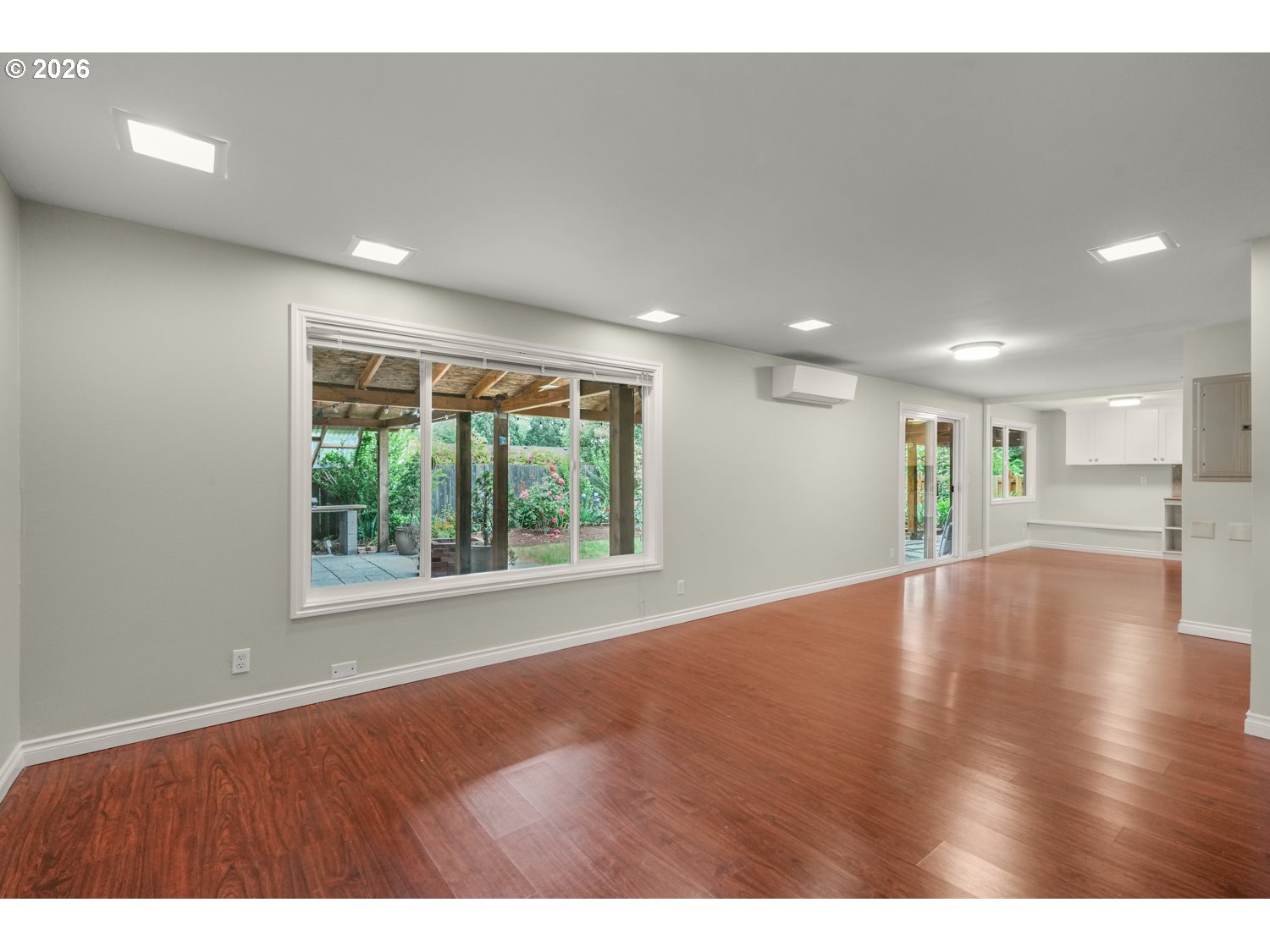 9588 Southwest Frewing Court Tigard, OR 97223 - Photo 11 of 30