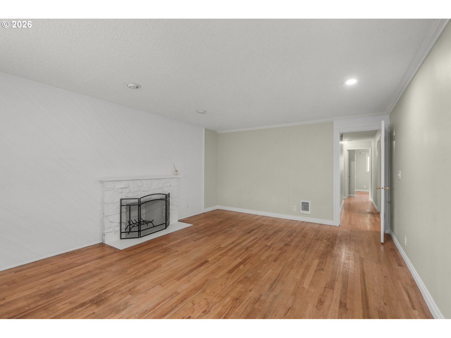 9588 Southwest Frewing Court Tigard, OR 97223 - Photo 15 of 30