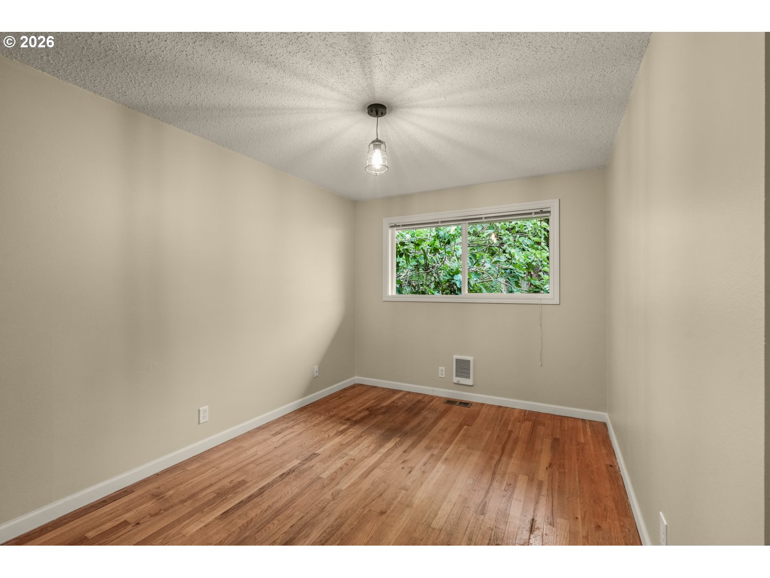 9588 Southwest Frewing Court Tigard, OR 97223 - Photo 19 of 30