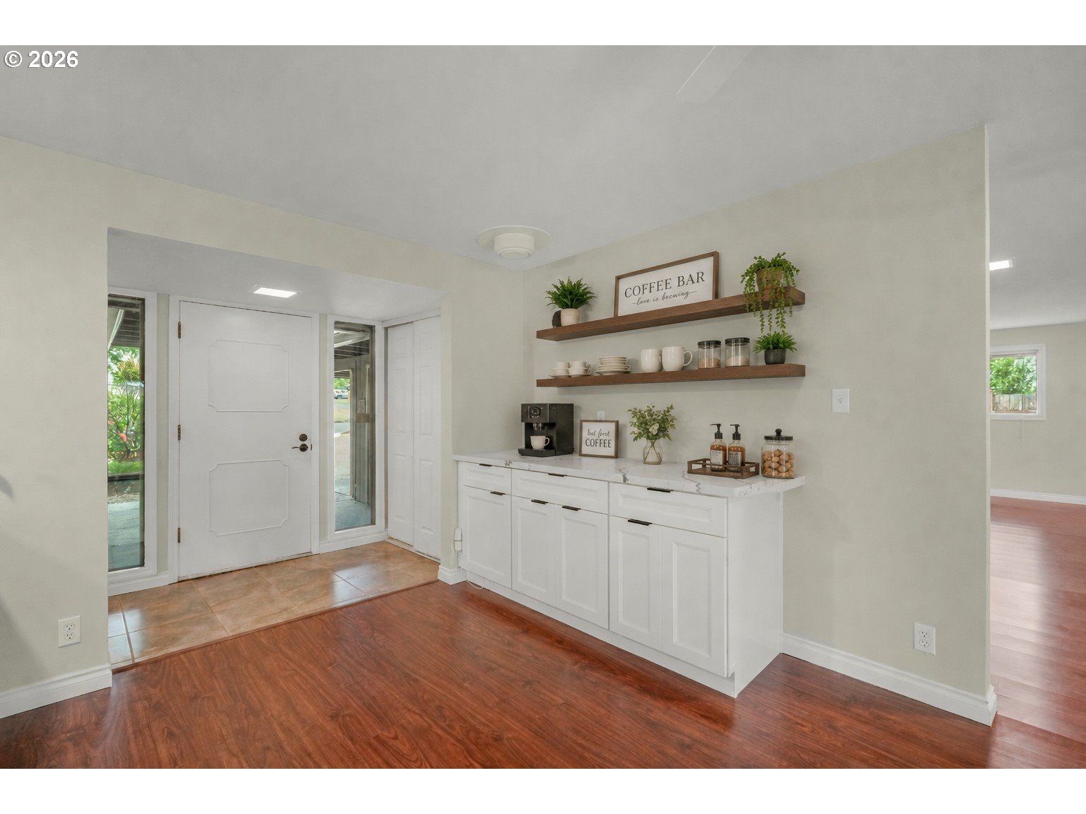 9588 Southwest Frewing Court Tigard, OR 97223 - Photo 6 of 30