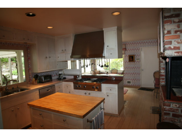 25 Bridge Road Hillsborough, CA 94010 - Photo 2 of 20