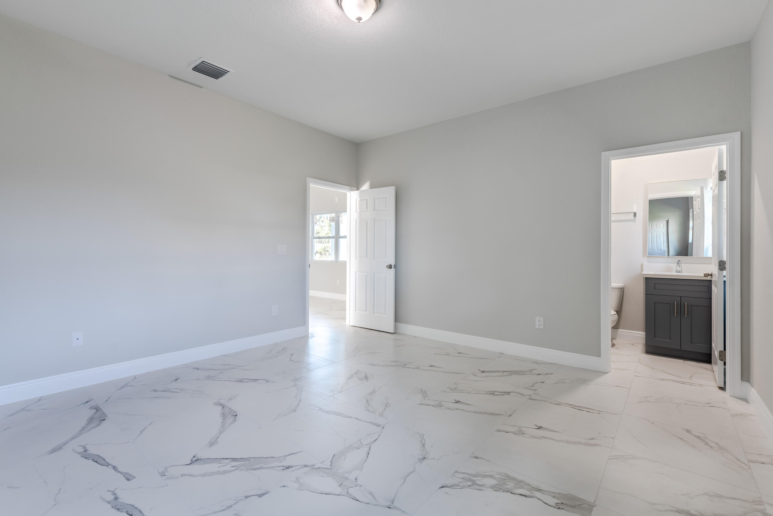304 East Lake Road Palm Springs, FL 33461 - Photo 8 of 33 304 E Lake Rd-9
