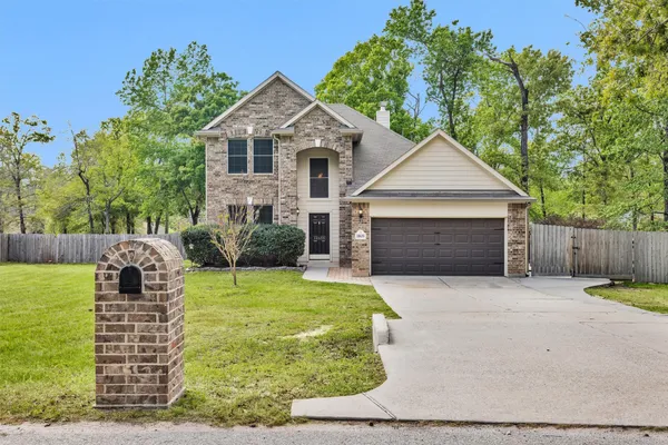 $379,000 | 10635 Forest Creek Drive, Conroe, TX 77318