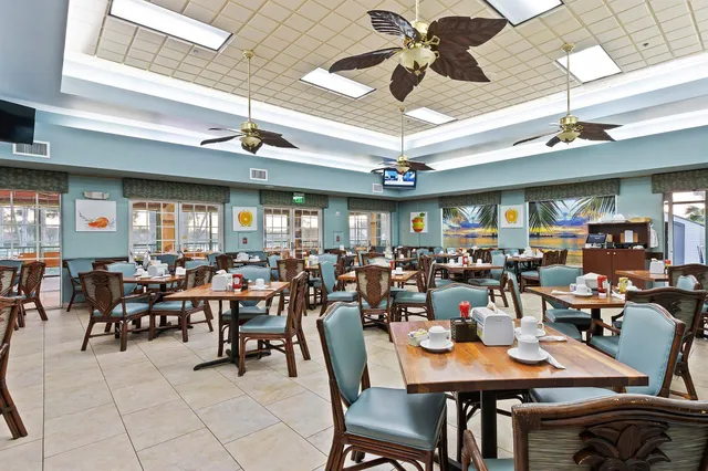 a view of a dining area and livingroom view