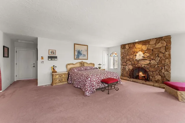 a view of a storage area with a lot of stuff