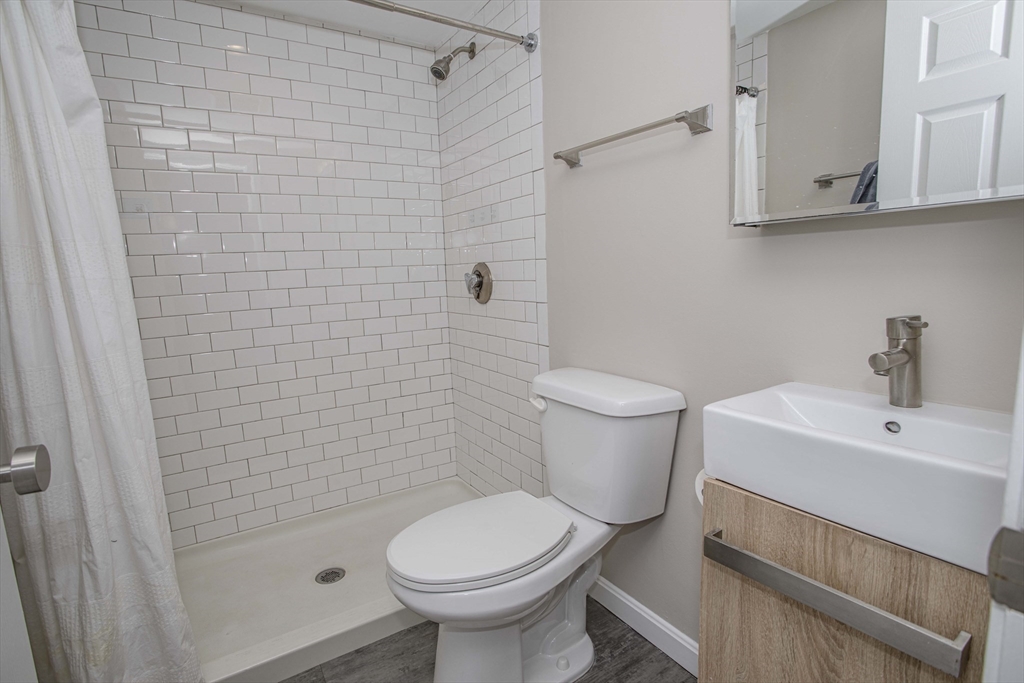 28-30 Cooper Street, Unit 1 Boston, MA 02113 - Photo 6 of 12