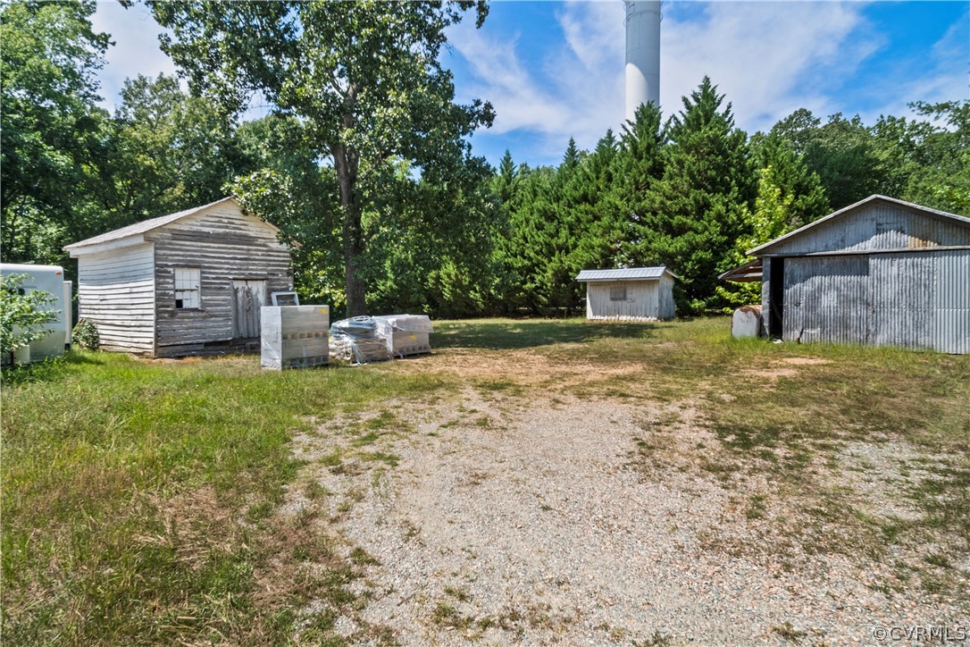 2300 Batterson Road Powhatan, VA 23139 - Photo 4 of 22 Gallery Image 4