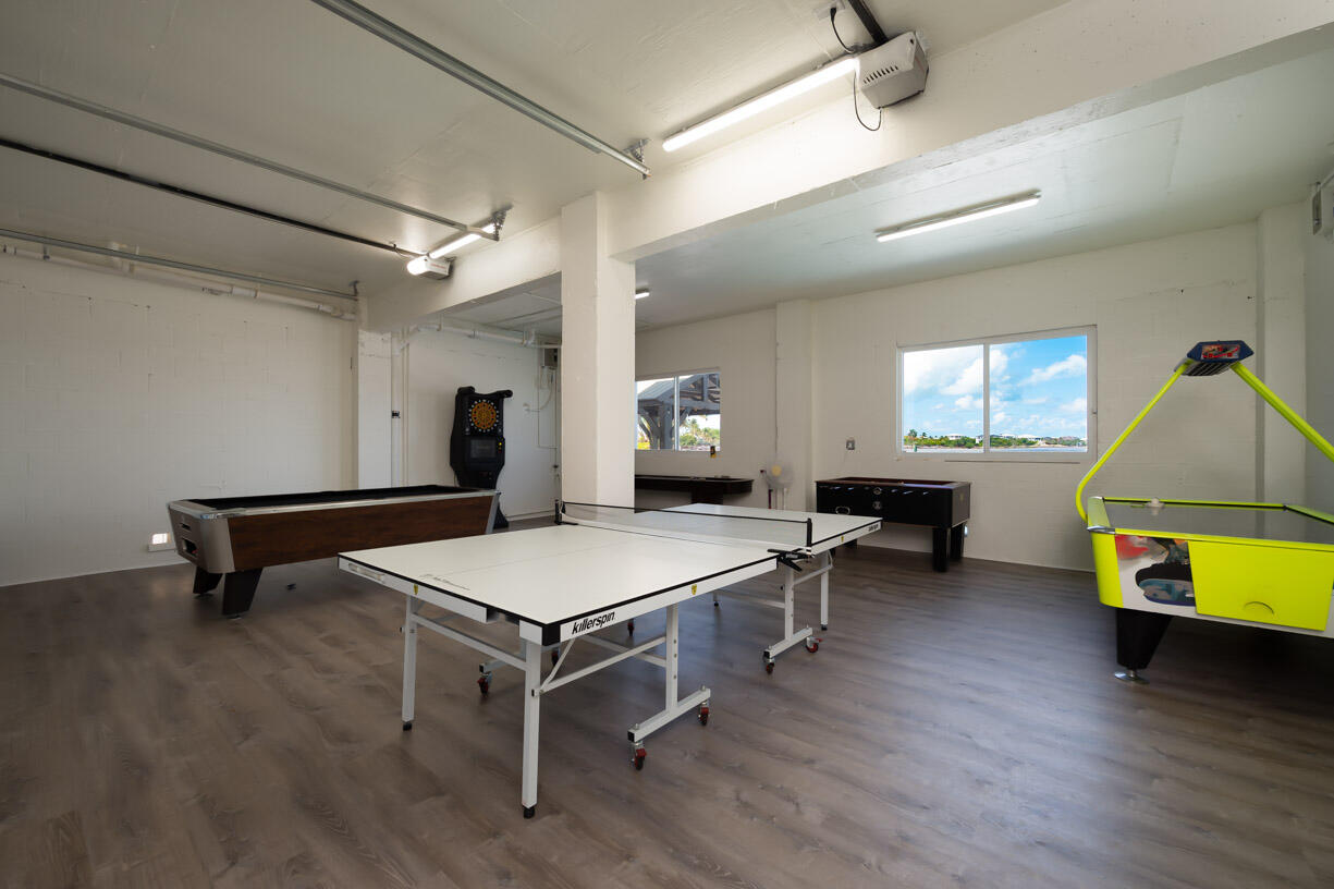 14 East Ocean Drive Marathon, FL 33050 - Photo 23 of 48 a room with furniture and a table