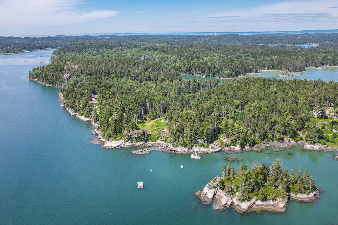 52 Starboard Rock Road Vinalhaven, ME 04863 - Photo 2 of 54 W2-ME2210_47