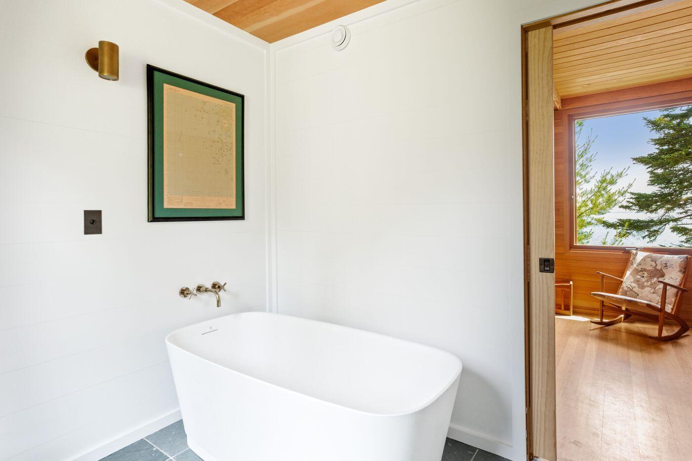 52 Starboard Rock Road Vinalhaven, ME 04863 - Photo 27 of 54 W27-ME2210_24