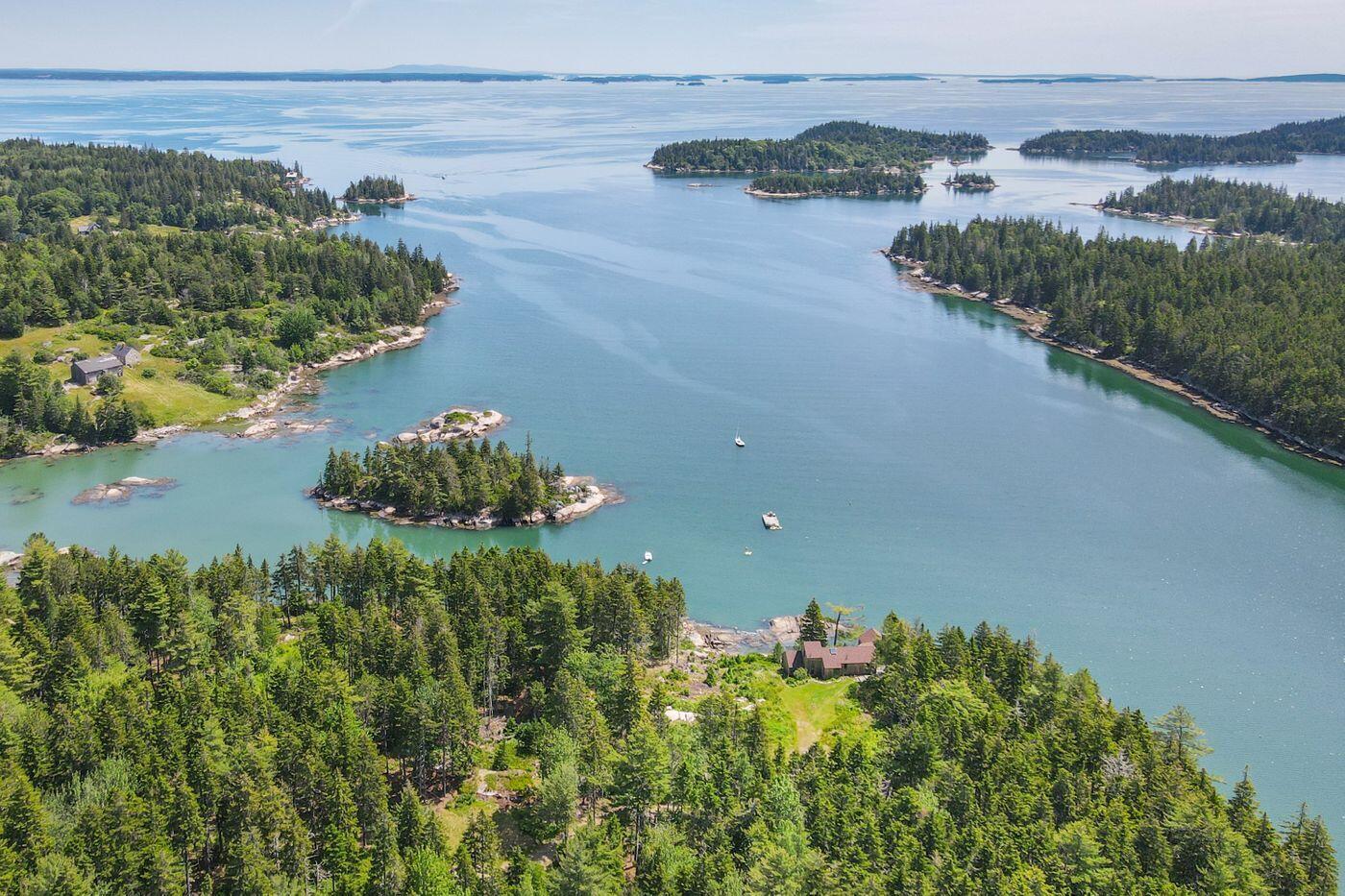 52 Starboard Rock Road Vinalhaven, ME 04863 - Photo 3 of 54 W3-ME2210_46