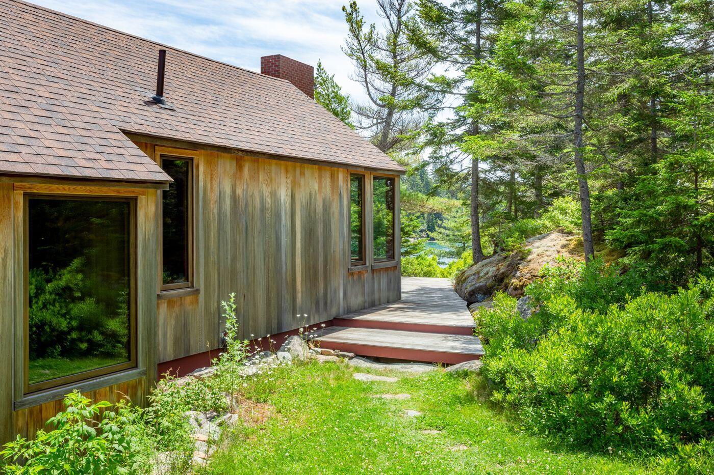 52 Starboard Rock Road Vinalhaven, ME 04863 - Photo 37 of 54 W37-ME2210_32