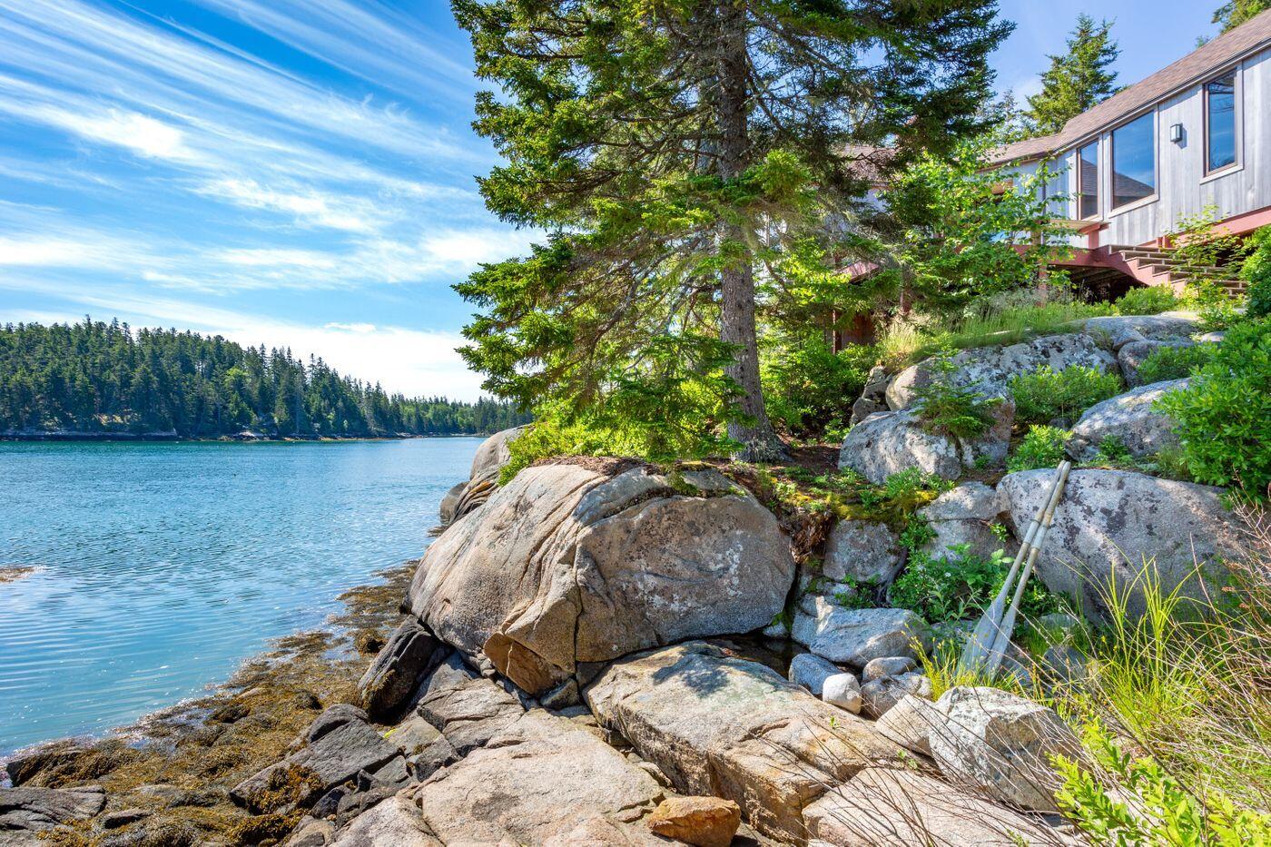 52 Starboard Rock Road Vinalhaven, ME 04863 - Photo 40 of 54 W40-ME2210_35