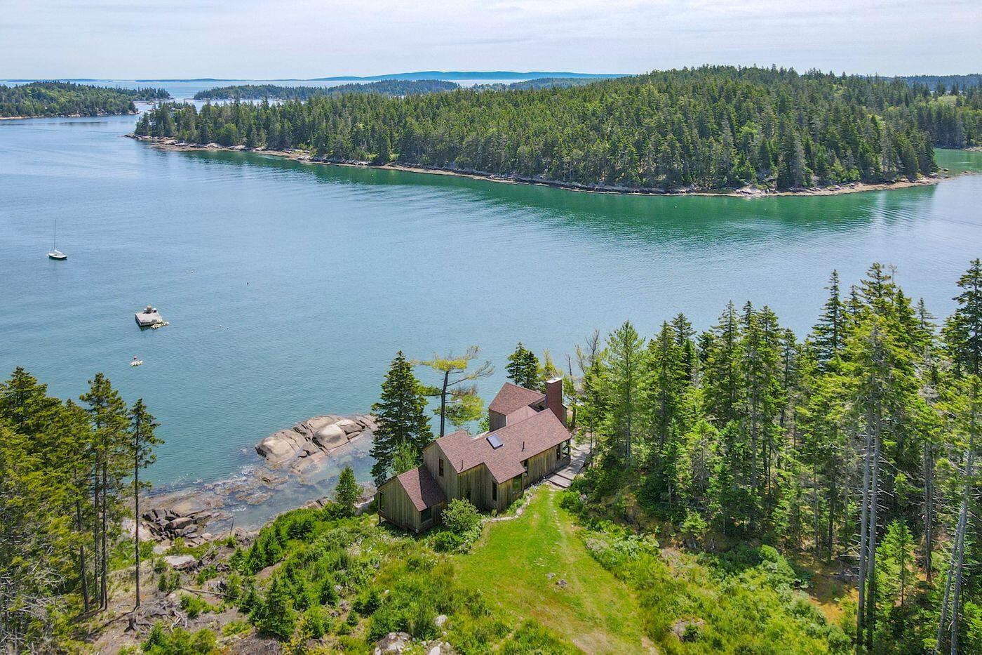 52 Starboard Rock Road Vinalhaven, ME 04863 - Photo 4 of 54 W4-ME2210_44