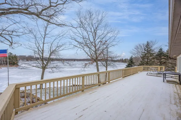 $899,900 | 9673 Lake Drive, Mecosta, MI 49332