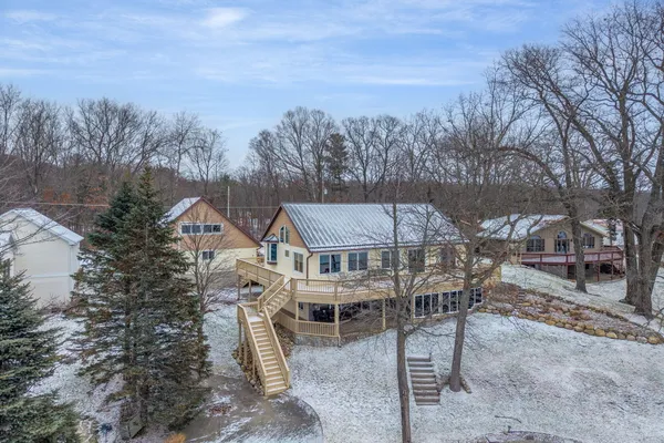 $899,900 | 9673 Lake Drive, Mecosta, MI 49332