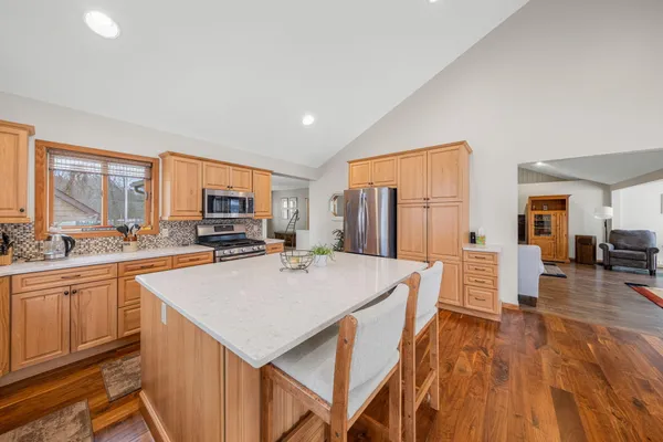 $899,900 | 9673 Lake Drive, Mecosta, MI 49332