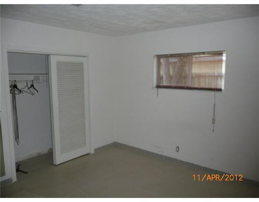 1034 Northwest 4th Avenue Boca Raton, FL 33432 - Photo 4 of 5 Bedroom
