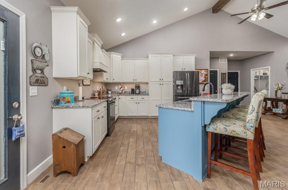 25243 State Highway 32 Lebanon, MO 65536 - Photo 8 of 49