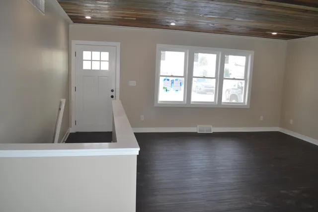 $349,900 | 325 East Battle Creek Street, Galesburg, MI 49053