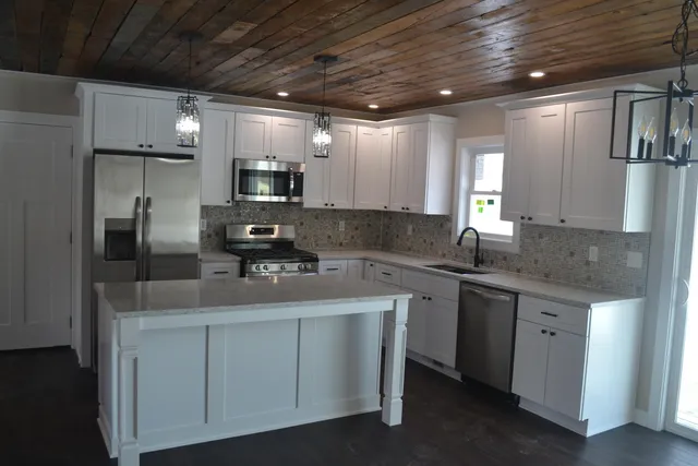 $349,900 | 325 East Battle Creek Street, Galesburg, MI 49053