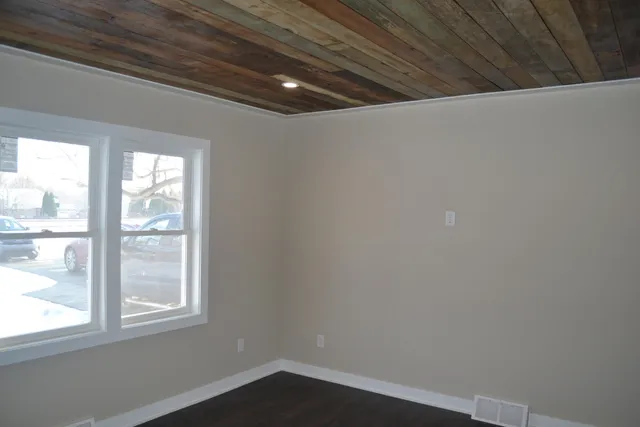 $349,900 | 325 East Battle Creek Street, Galesburg, MI 49053