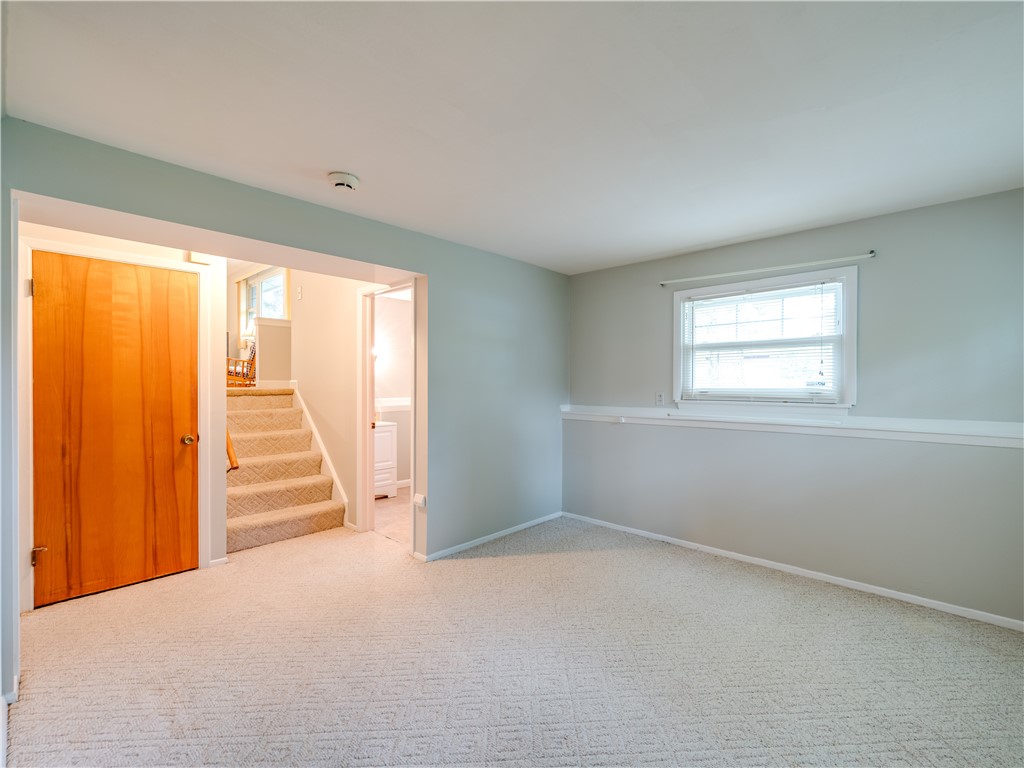 104 Armbruster Road Henrietta, NY 14623 - Photo 16 of 40