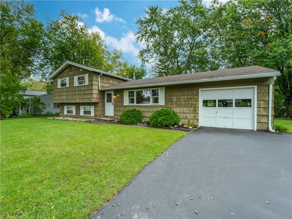 104 Armbruster Road Henrietta, NY 14623 - Photo 2 of 40
