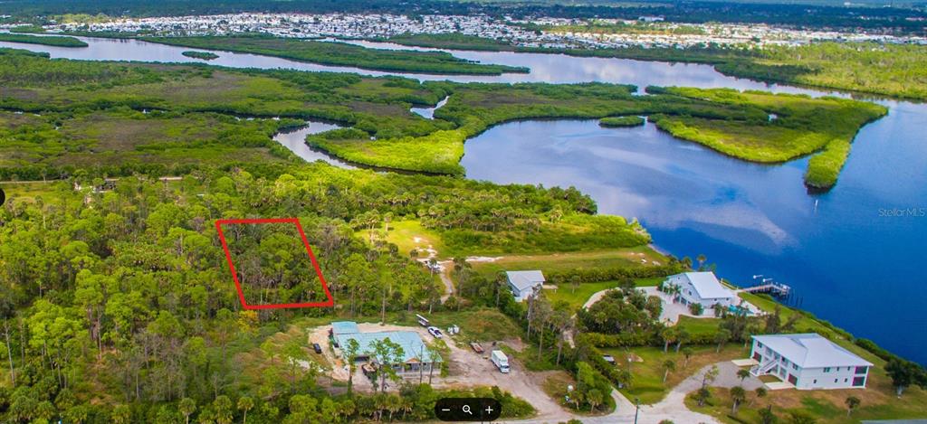 Deer Court Venice, FL 34293 - Photo 2 of 18 a view of a swimming pool with a yard