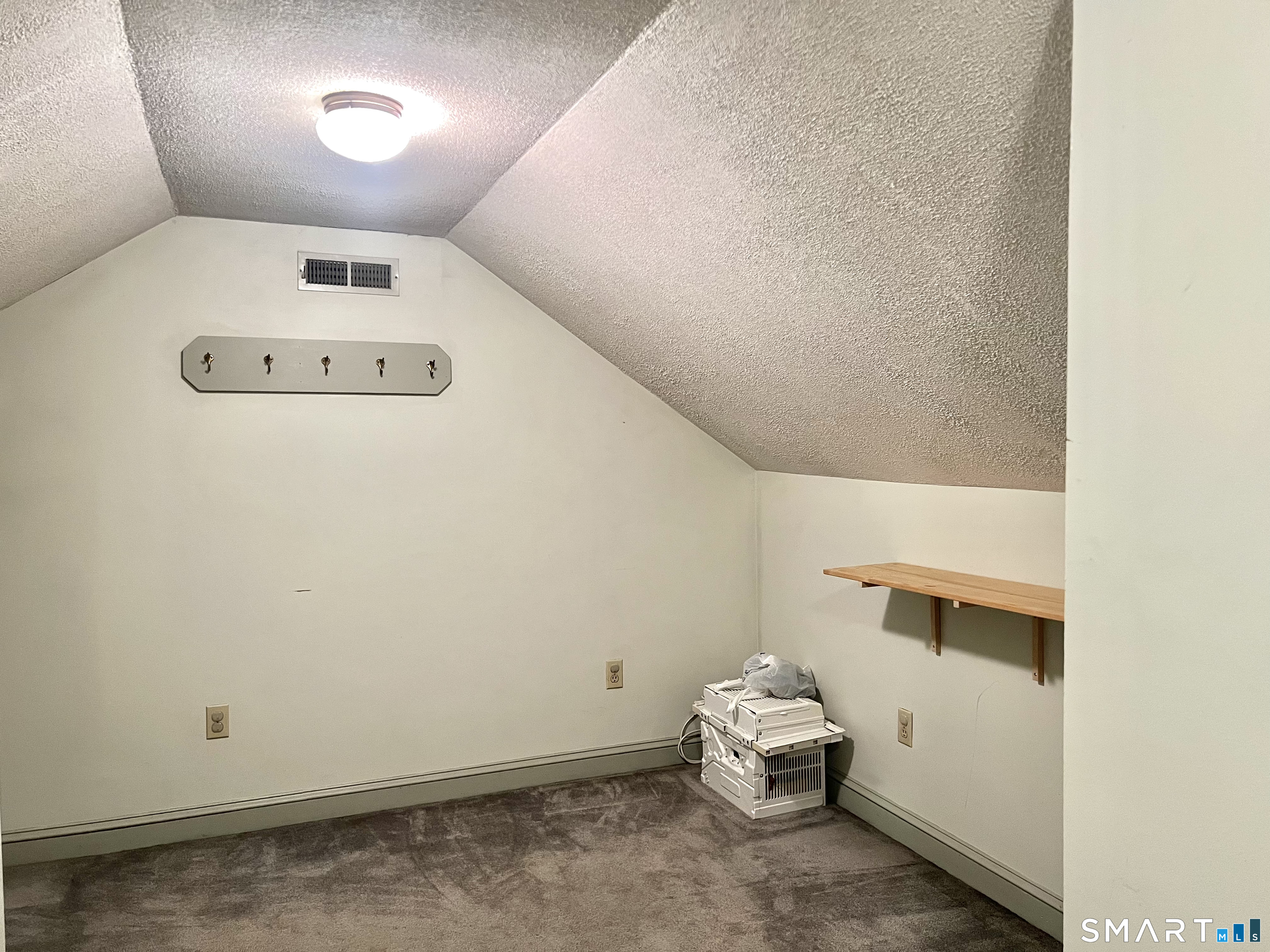 77 Freestone Avenue Portland, CT 06480 - Photo 19 of 26