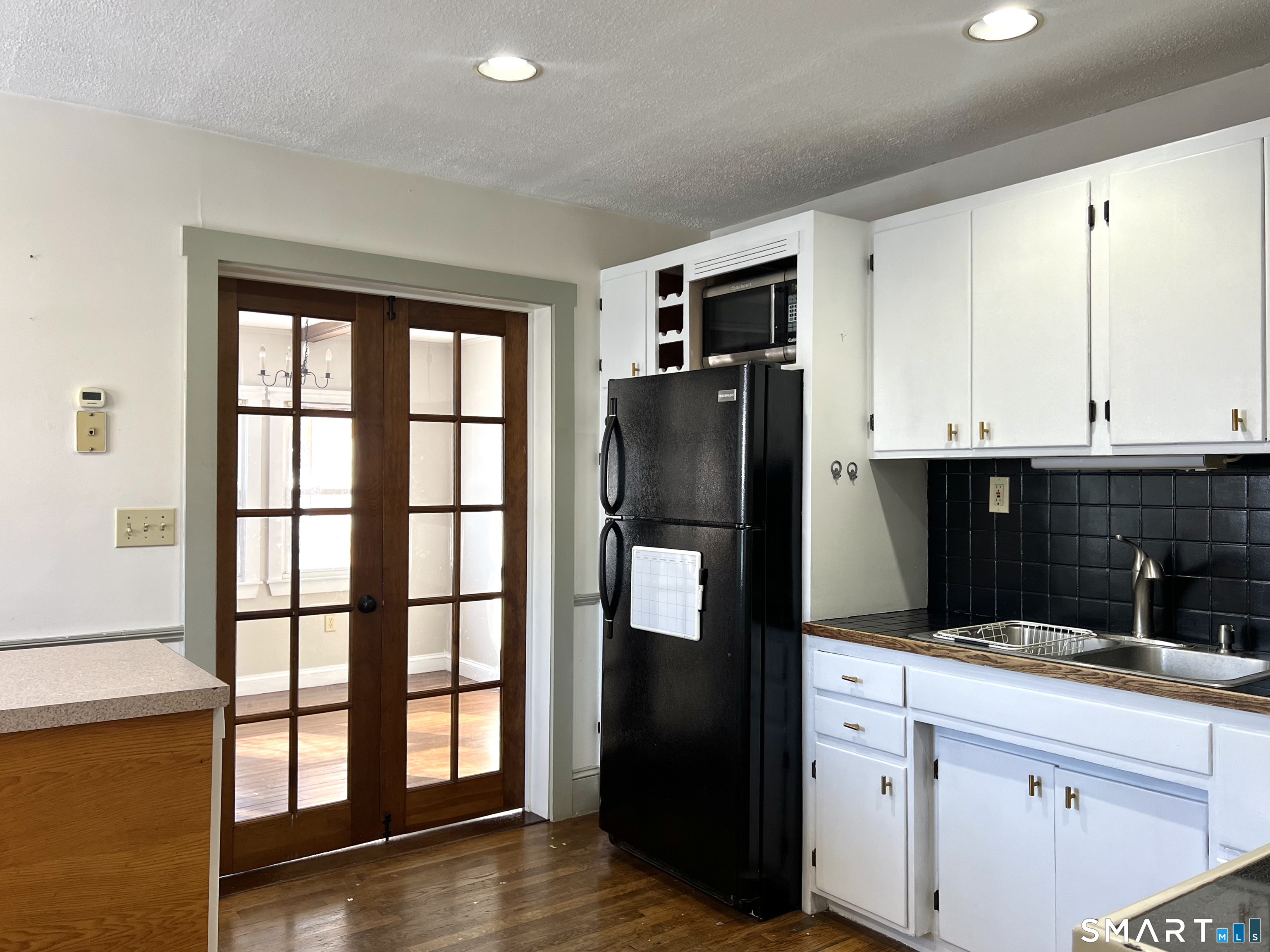 77 Freestone Avenue Portland, CT 06480 - Photo 5 of 26