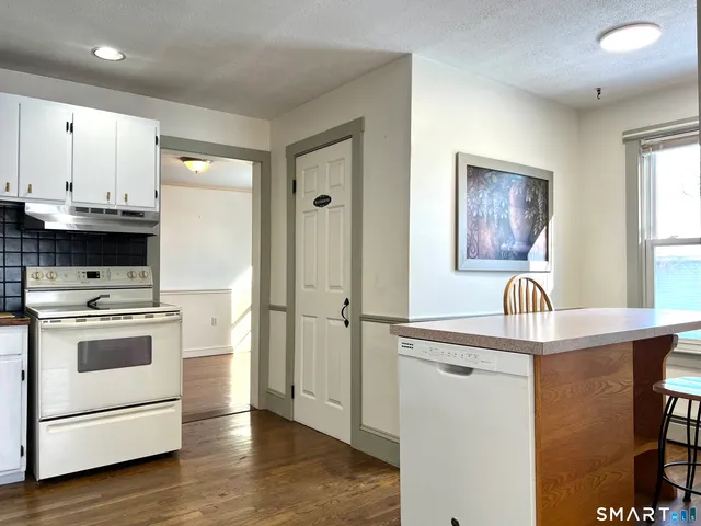 $2,000 | 77 Freestone Avenue, Portland, CT 06480