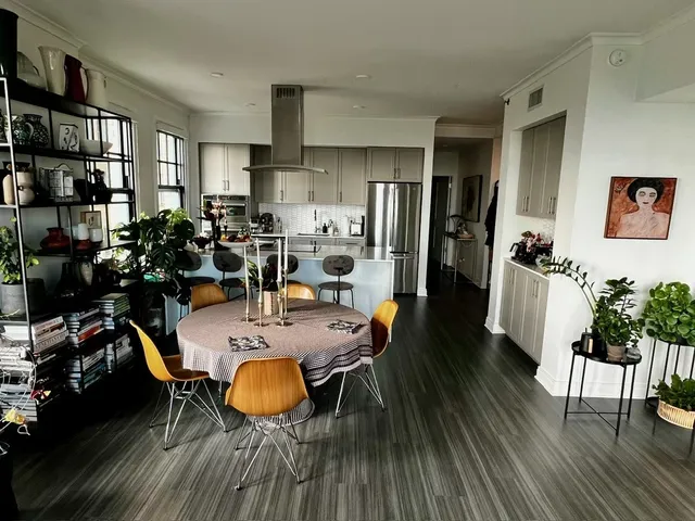 $7,750 | 2300 North Lincoln Park West, Unit 812, Chicago, IL 60614