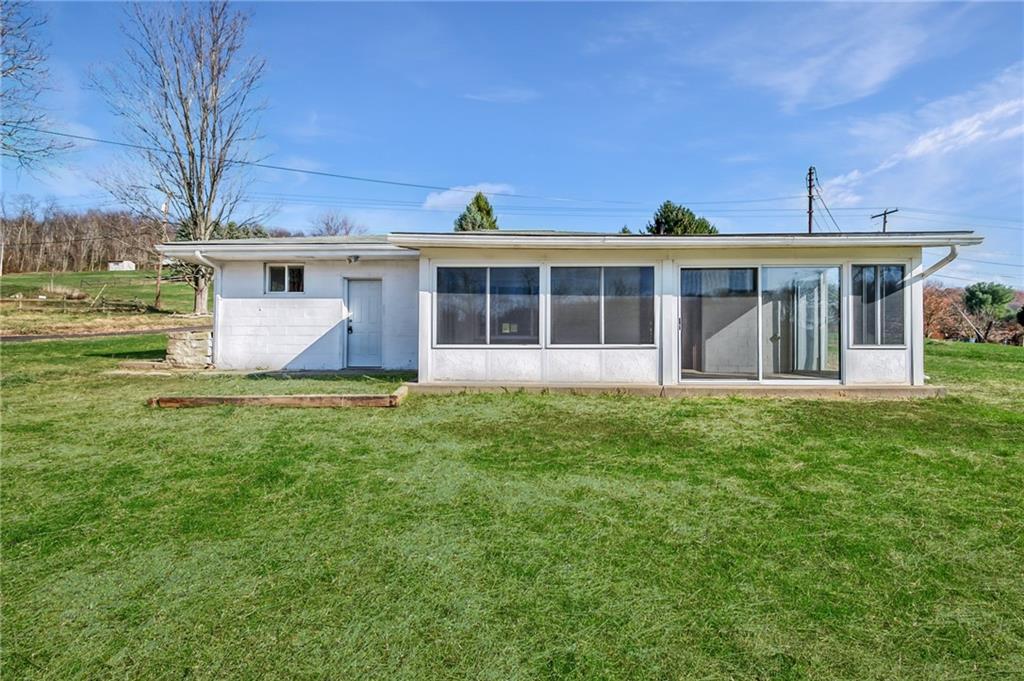 620 Moore Road Washington, PA 15301 - Photo 2 of 25